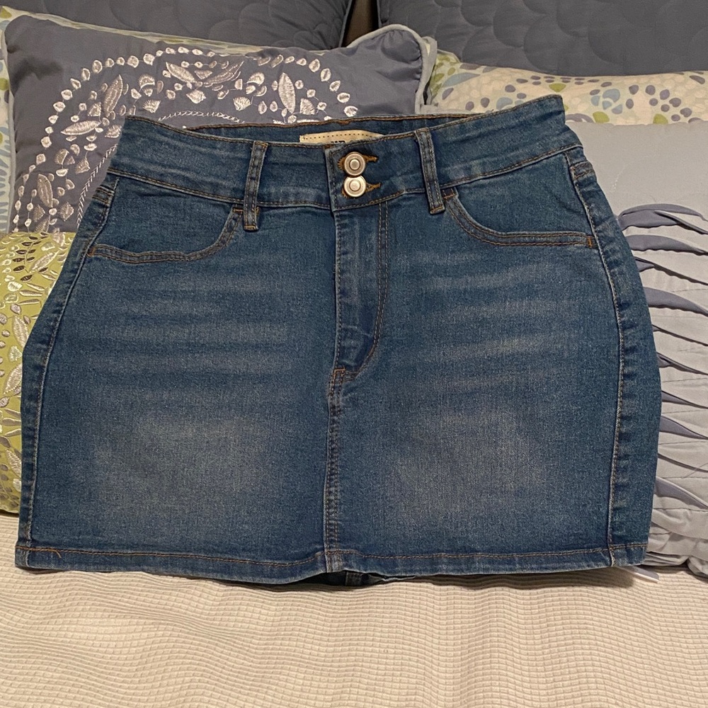 Love Culture Classic Blue Mini Skirt